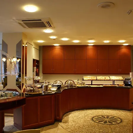 ゴールデン チューリップ ベロ ホテル 4*