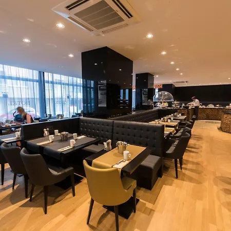 贝罗奥斯坦德金色郁金香酒店 酒店